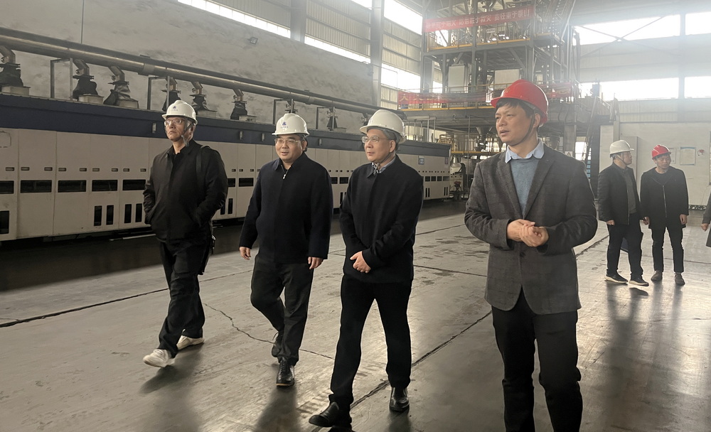 绛戠墷瀹夊叏闃茬嚎 鎶よ埅骞冲畨鏄ヨ妭鈥斺旀捣鍒╅泦鍥㈠厷濮斾功璁般佽懀浜嬮暱鑲栧織鍕囧紑灞曟槬鑺傚墠瀹夊叏妫鏌